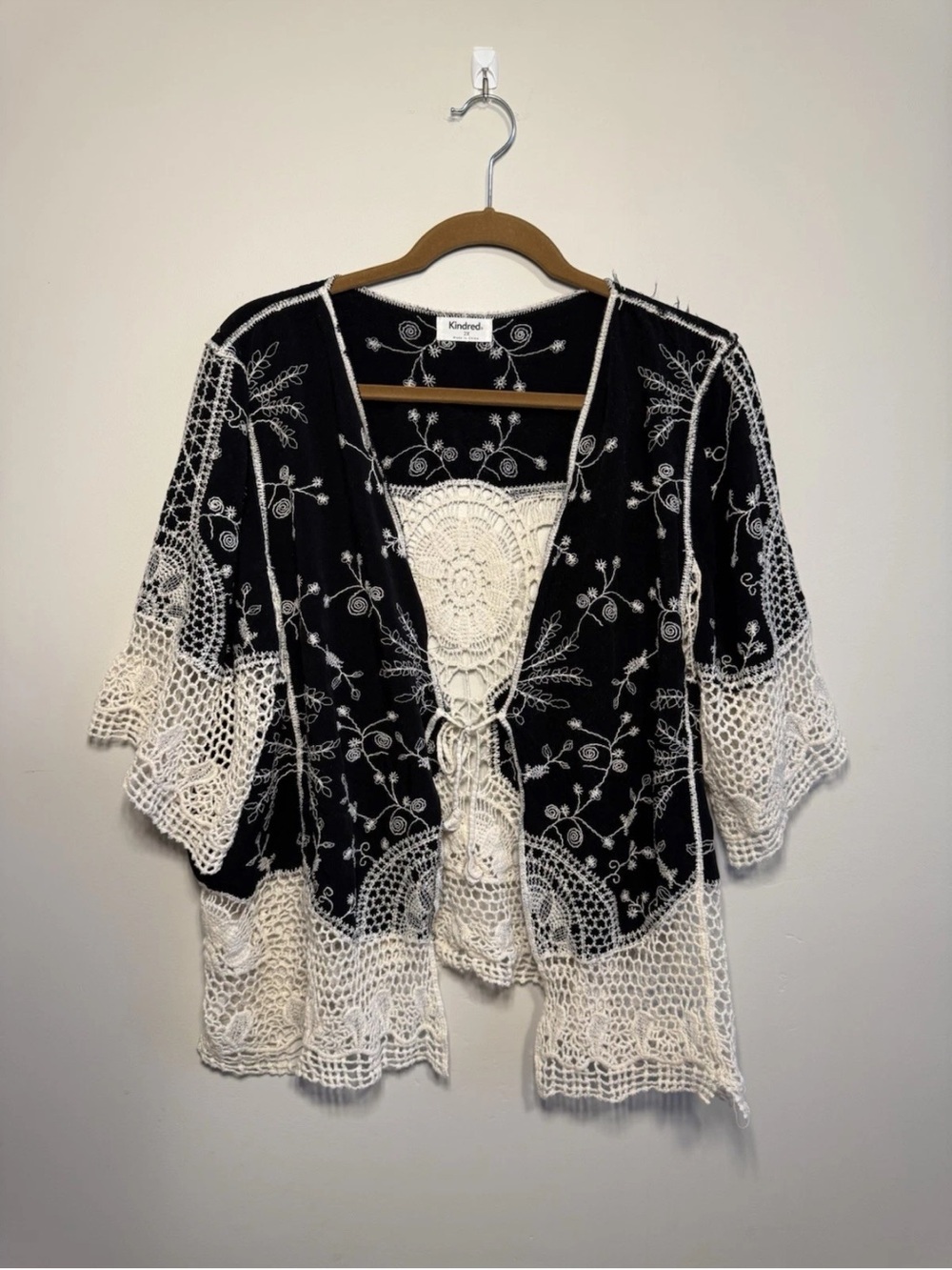 Kindred Embroidered Chiffon Crochet Kimono Coverup Shall Open Front Size 2X